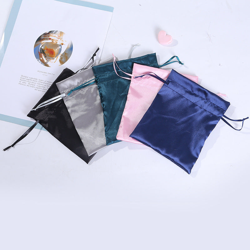 Petite pochette en satin