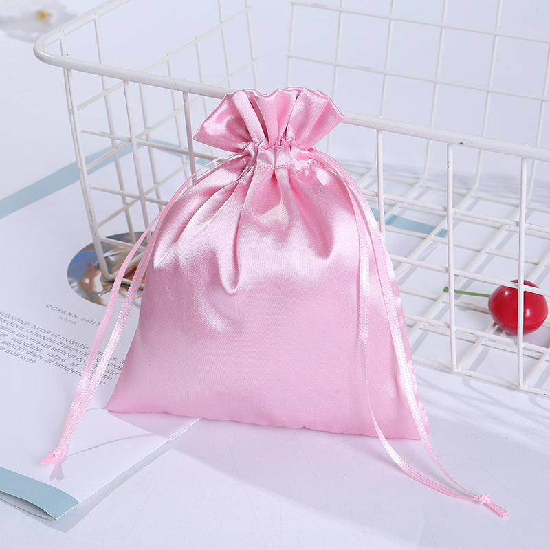 Petite pochette en satin