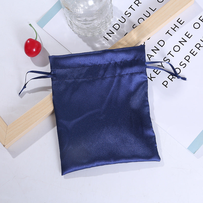 Petite pochette en satin